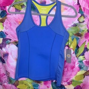 NWT Zaggora hot tank size Medium. Neoprene.